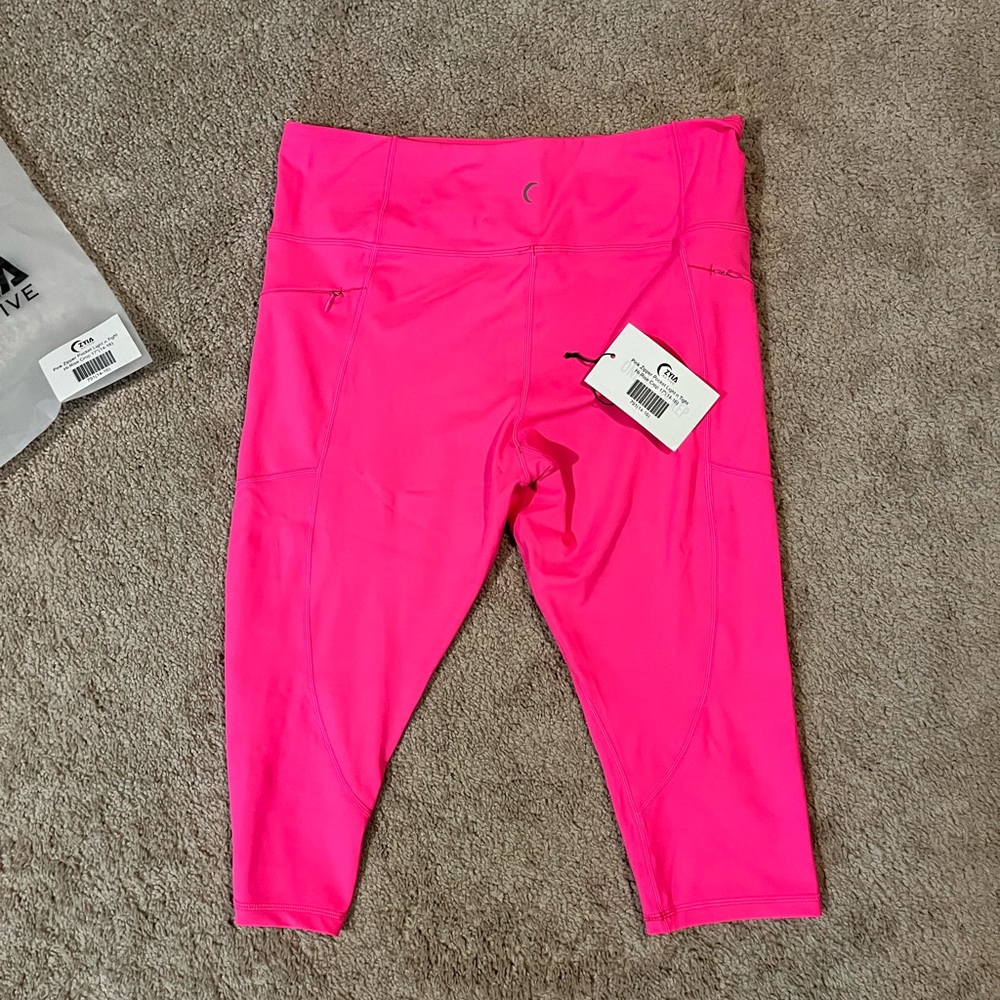 Zyia high rise light n tight leggings, bright pink.
